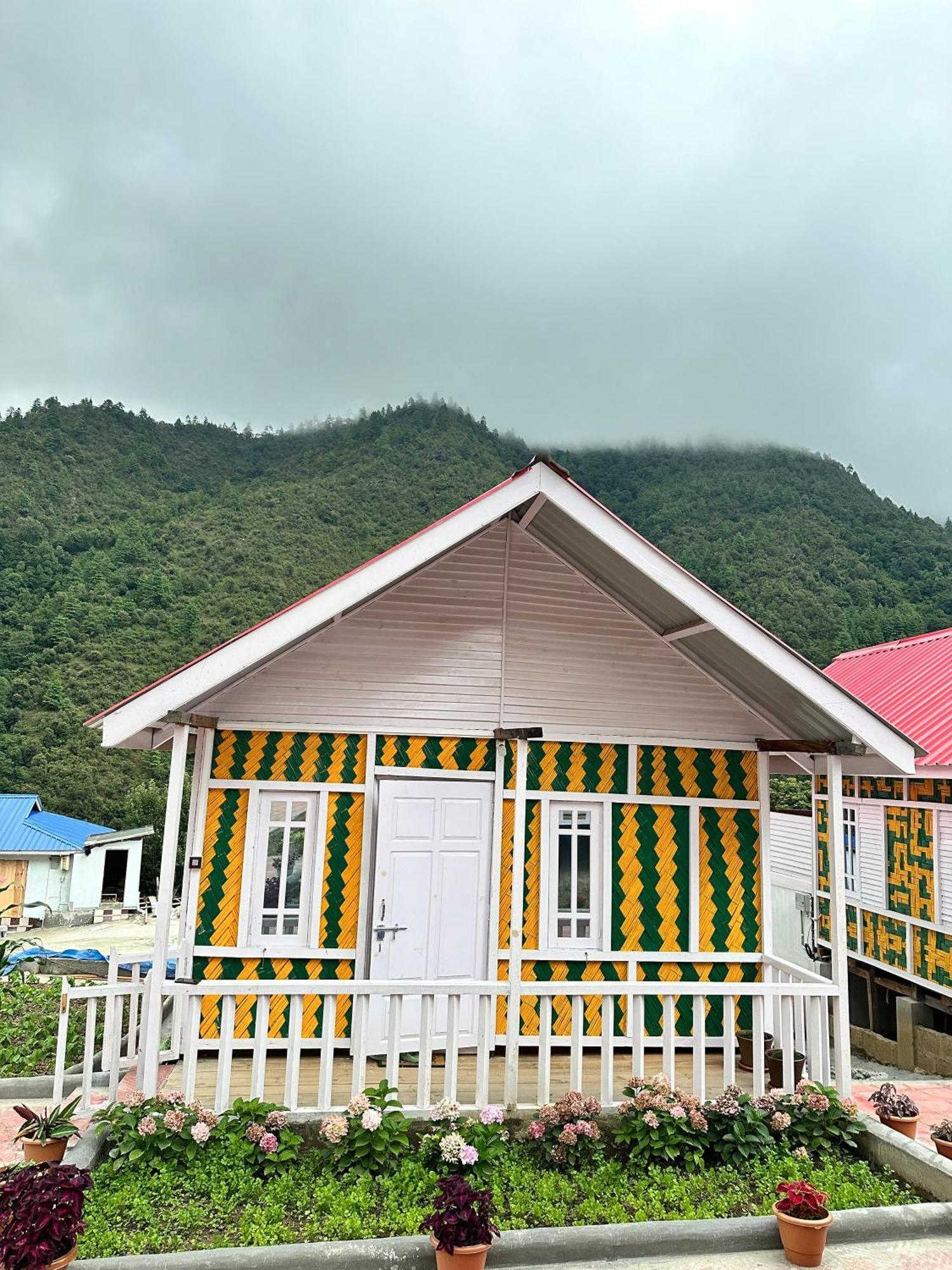Appartement Brokpa Estate à Dirāng Extérieur photo